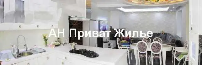 Затишний та просторий будинок в мікрорайоні Юрівка