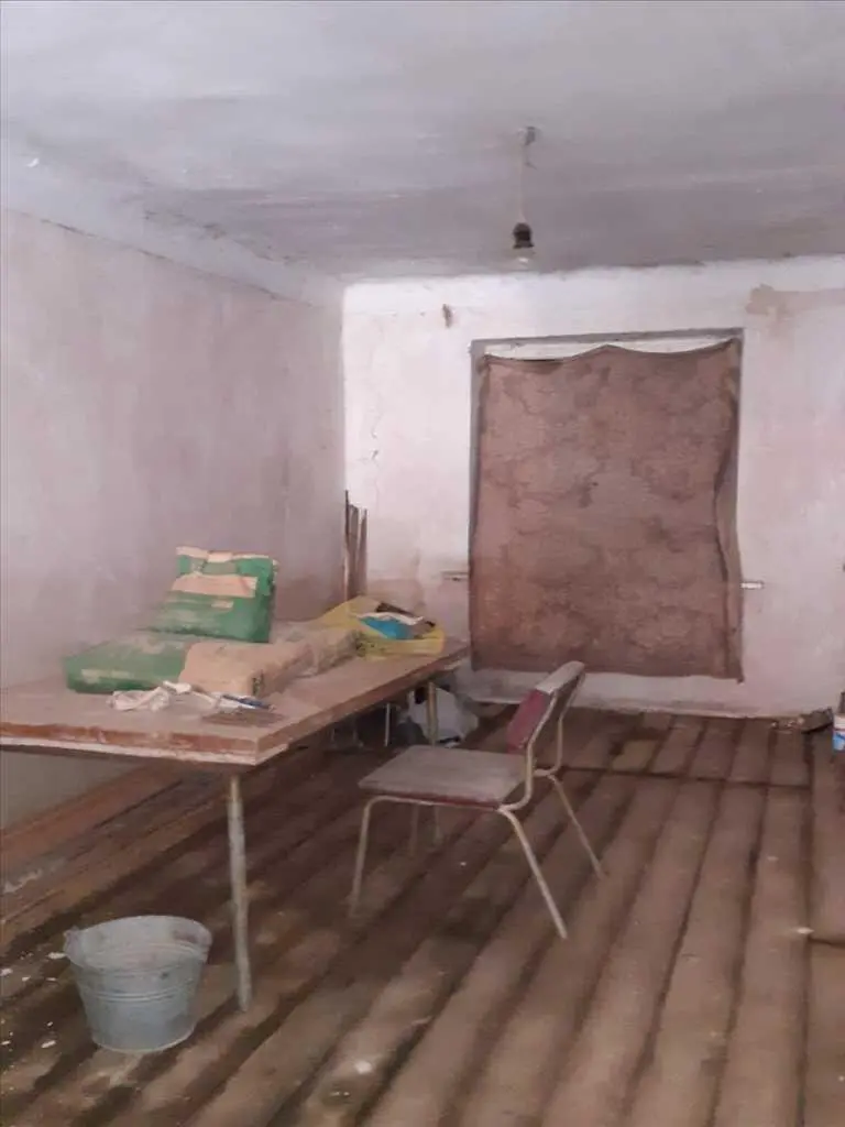 Частина будинку у районі Інституту Зв`язку!