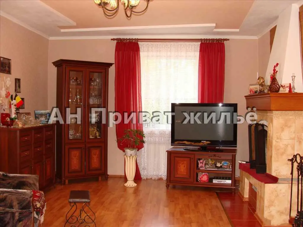 Капітальний будинок у Яру!