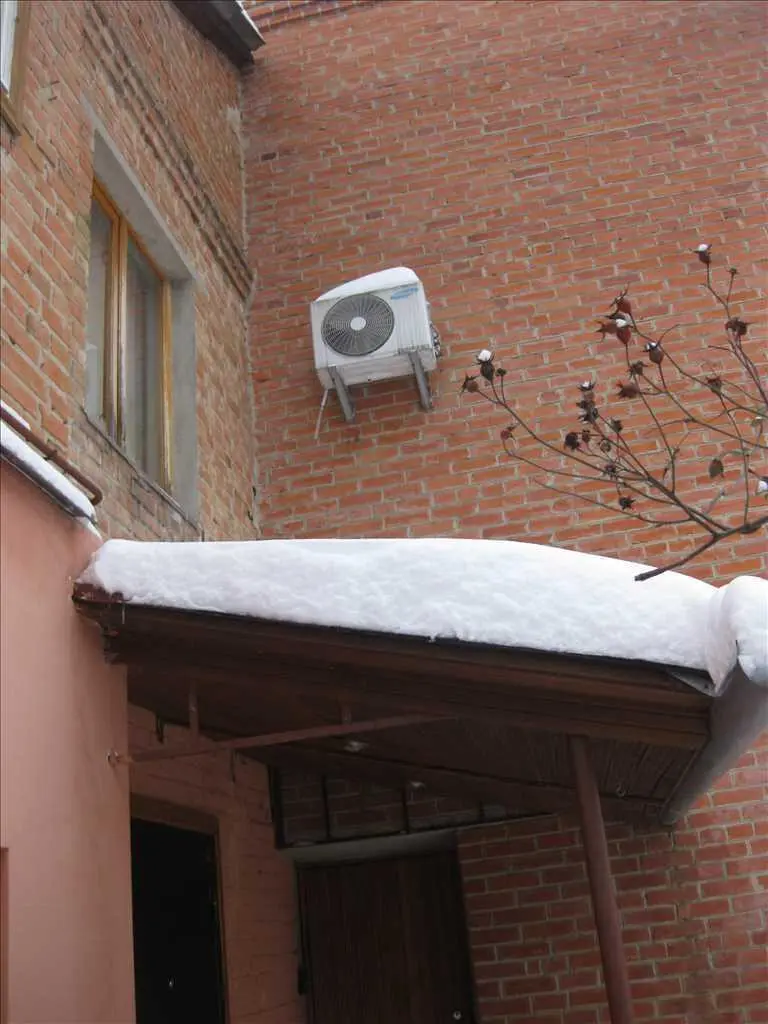 Відмінна чотирикімнатна квартира в центрі Полтави