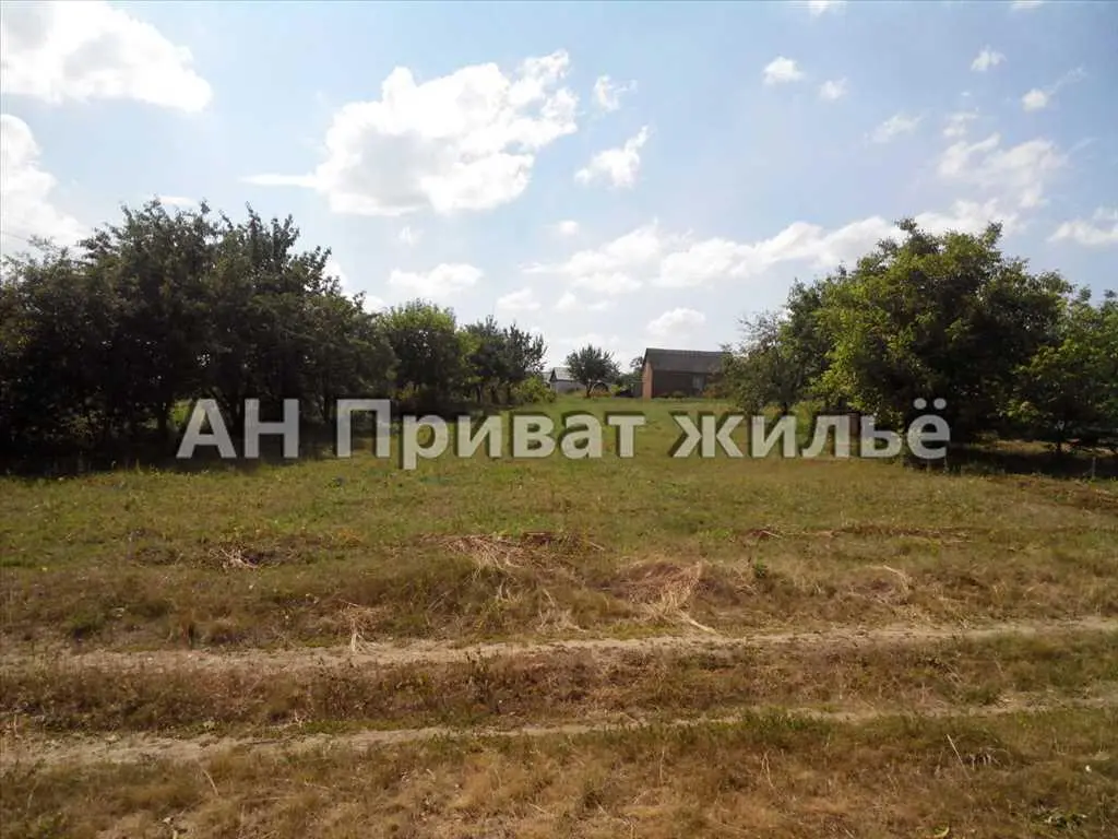 Продам хороший приватизированный участок под застройку, 15 соток. Полтава