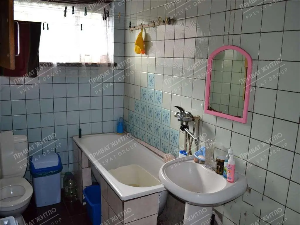 Продаж великого  будинку в місті