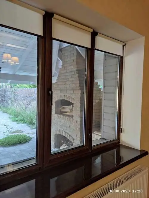 Новий цегляний будинок у Кротенках