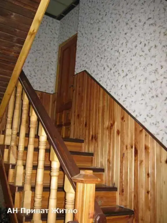 Будинок для великої сім`ї, Червоний Шлях