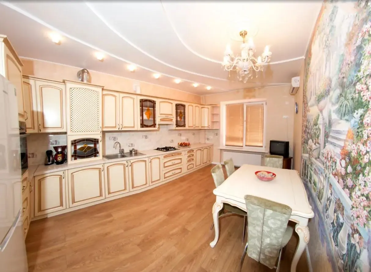 Полтава, 3x кімнатна квартира VIP-класу