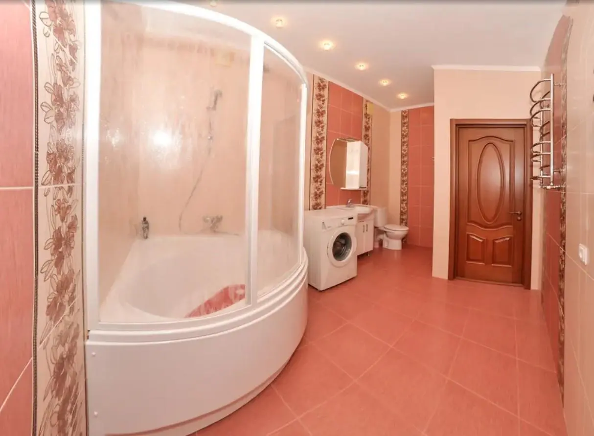 Полтава, 3x кімнатна квартира VIP-класу