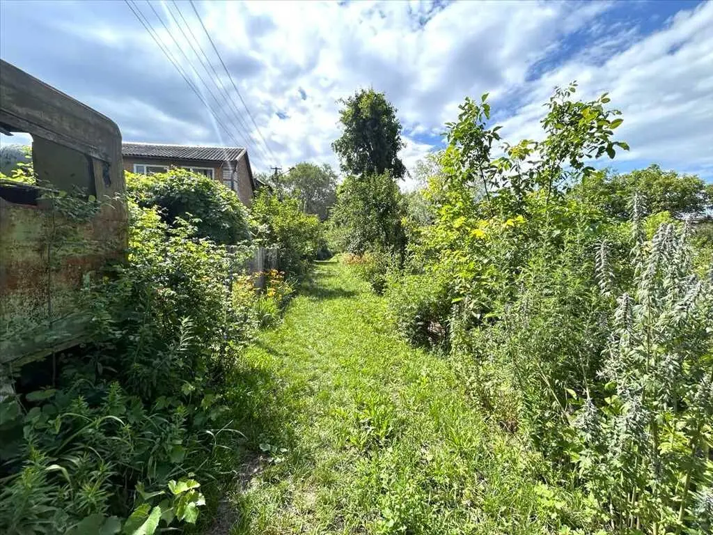 Земельна ділянка на Вороніна біля річки