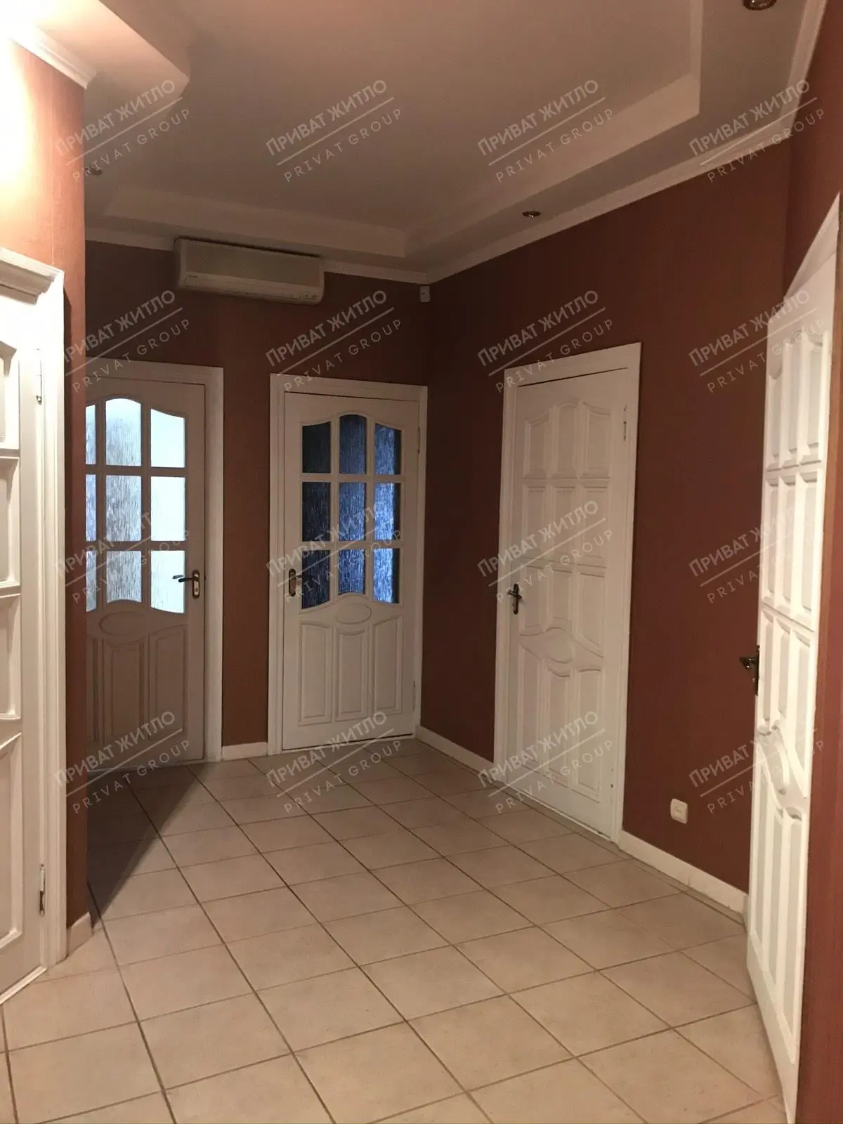 Приватний будинок та бизнес поруч, в історичному центрі міста!