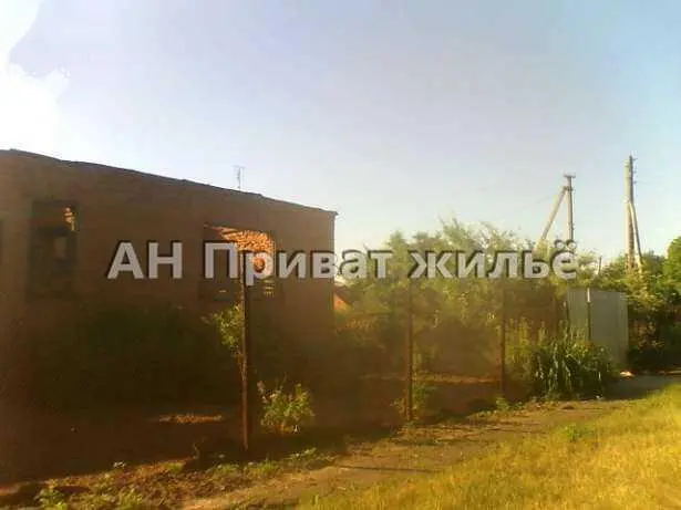 Хороша пропозиція власного будинку в передмісті.