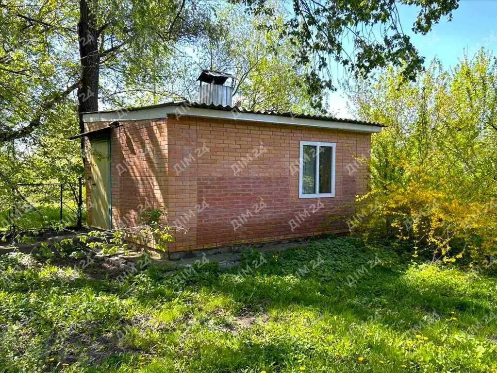  Три будинки на одній ділянці з виходом до річки!