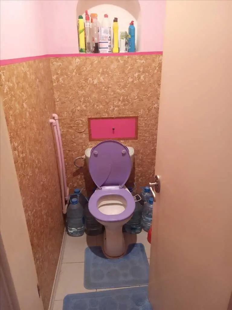 Трикімнатна "сталінка" в Авіамістечку