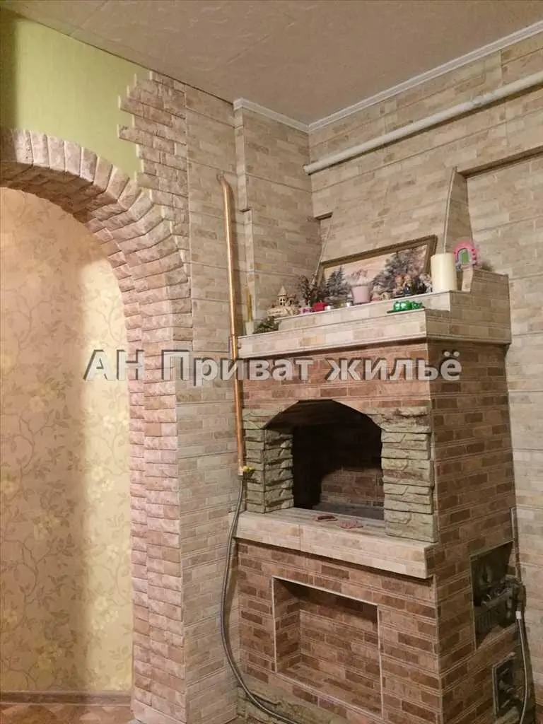 Частина будинку з окремим двором, Лісок