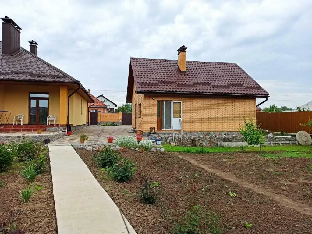 Чудовий будинок в Яківцях.