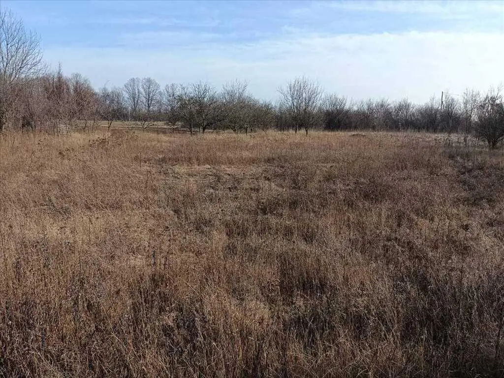 Земельна ділянка під будівництво!