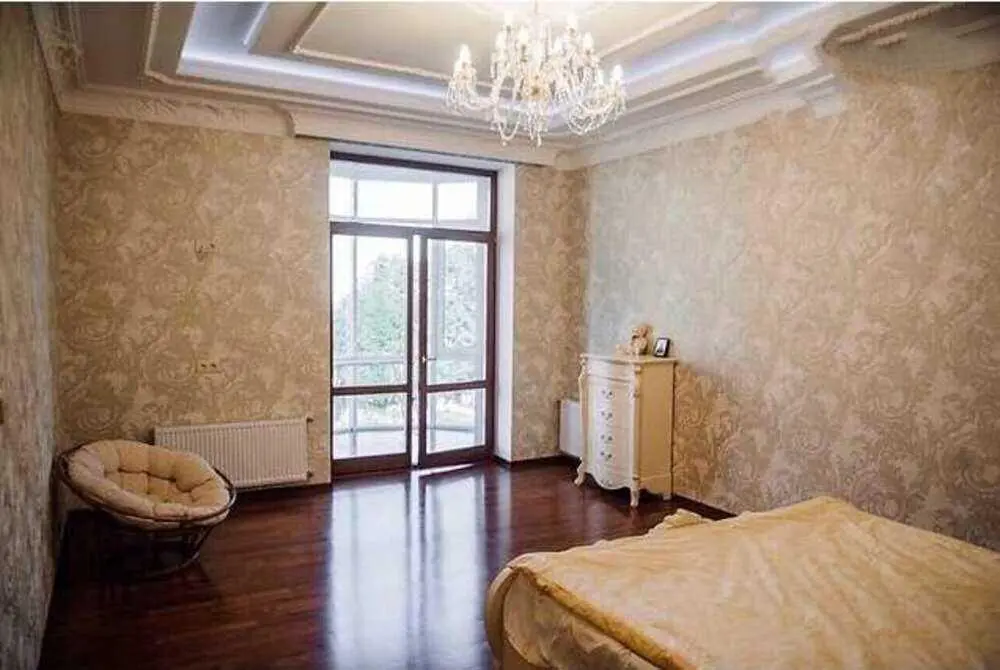 Квартира у центрі Полтави площею 120 кв.м