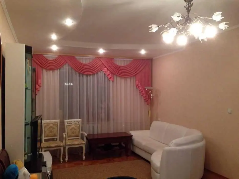 Шикарний 2-х поверховий будинок у передмісті