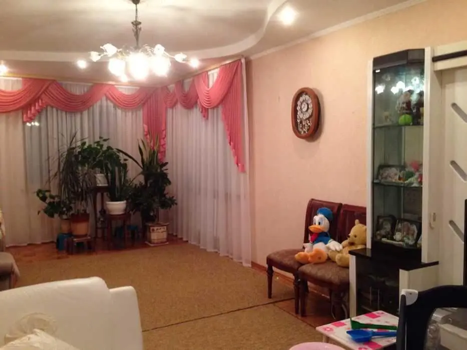 Шикарний 2-х поверховий будинок у передмісті