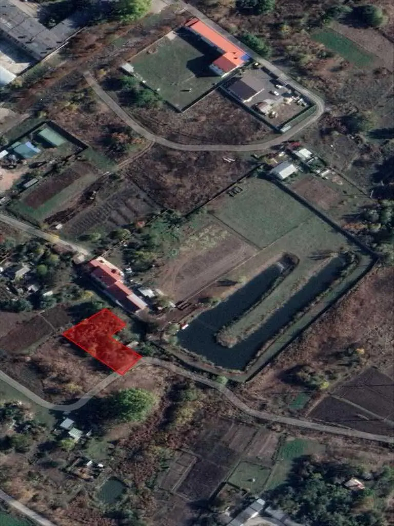 Продається земельна ділянка у Супрунівці.
