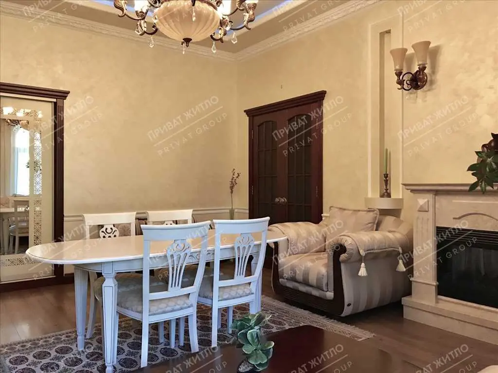 
Елітна квартира в центрі м.Полтава.