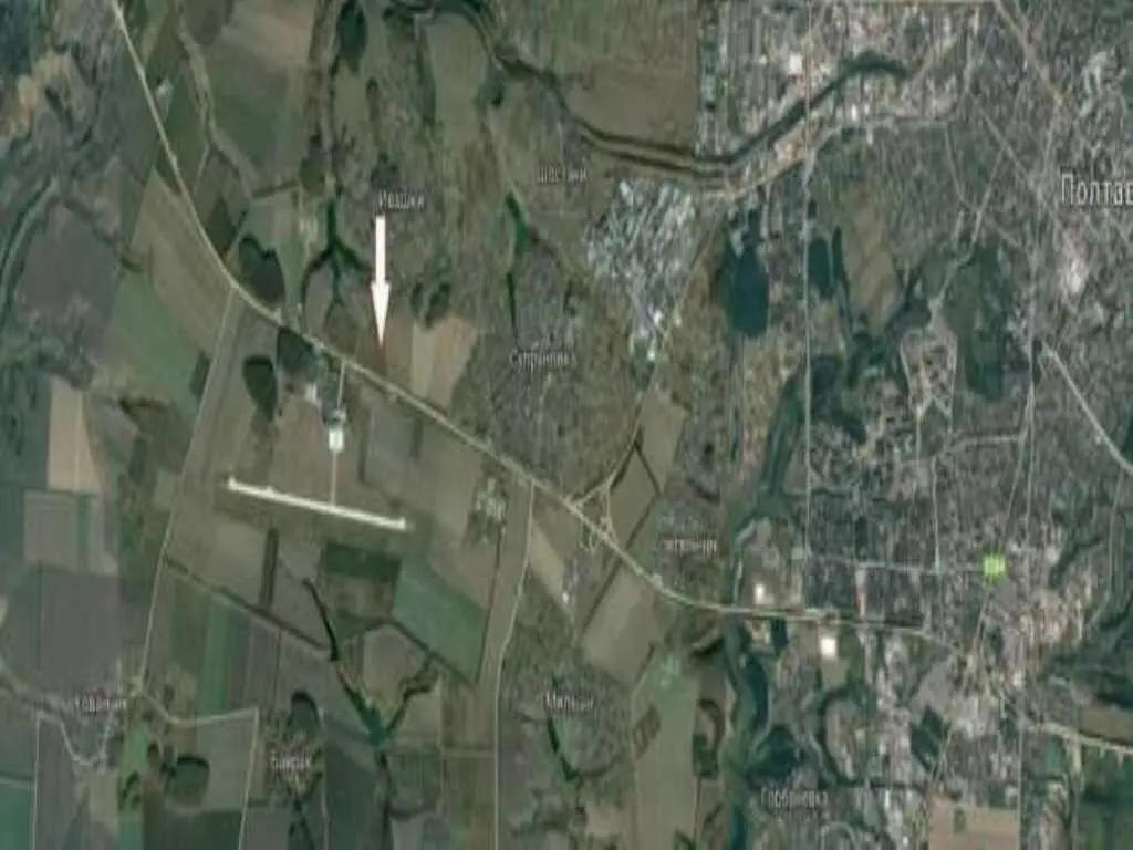 Земельна ділянка 2.8 га вздовж траси Київ-Харків