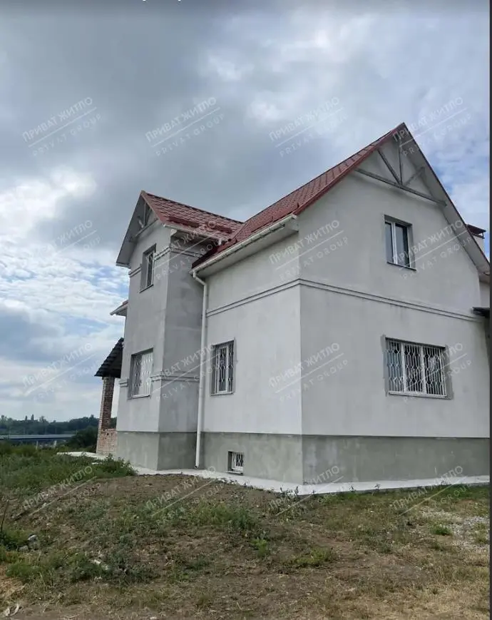 Новий котедж в Горбанівці