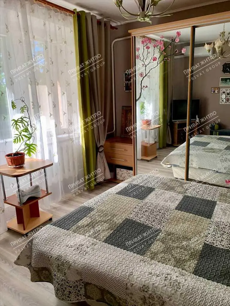 До вашої уваги дуже гарний будинок в Яру