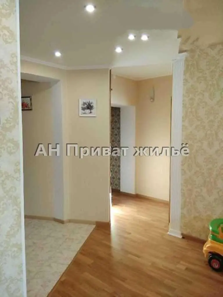 Трикімнатна квартира з автономним опаленням