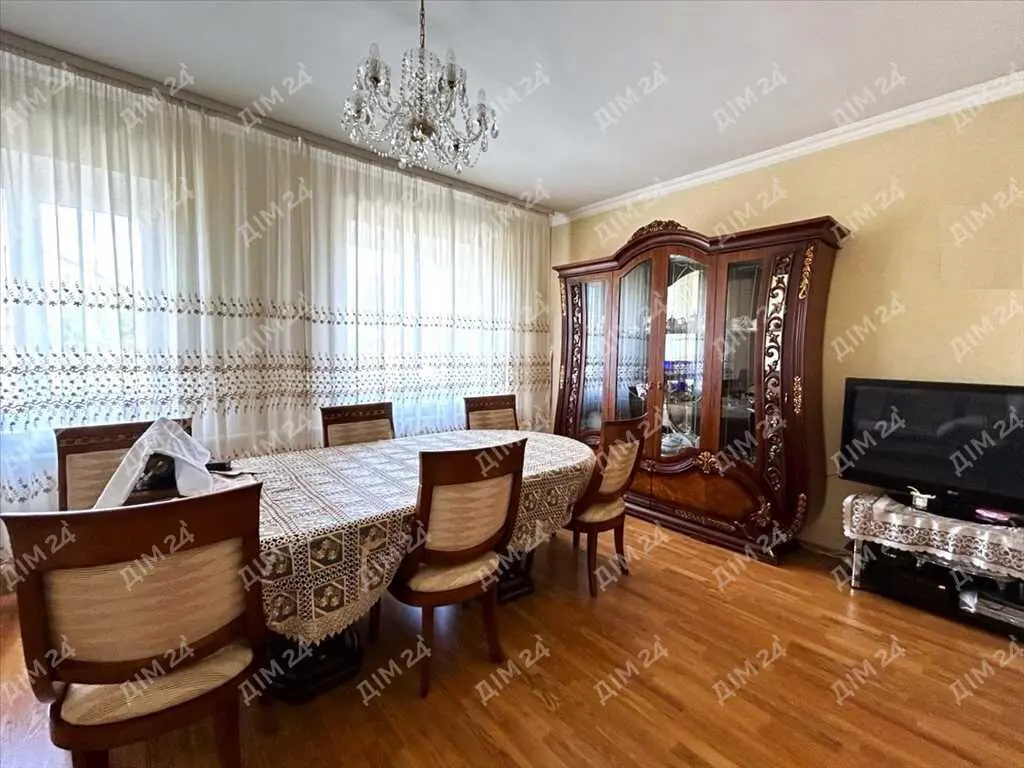 Будинок на Подолі