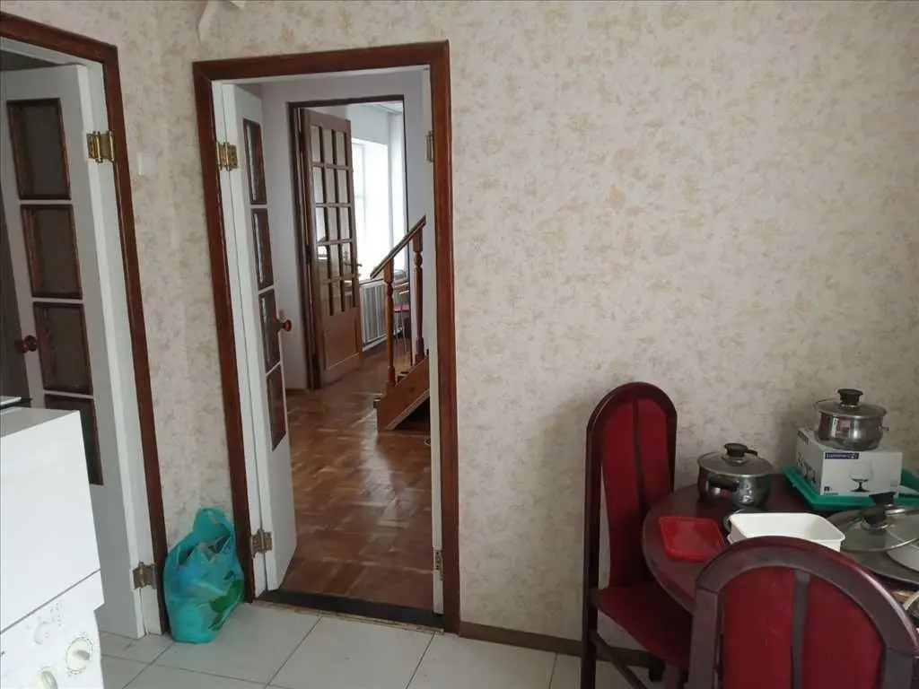 Рідкісний будинок у центрі з видом на Монастир – не пропустіть!