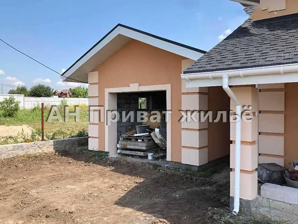 Гарний, з цікавим плануванням, двоповерховий будинок на Браїлках