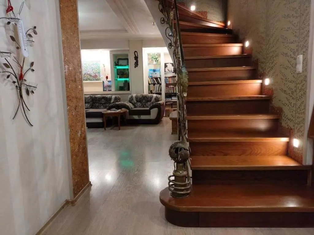 Розкішний особняк в історичному центрі міста Полтава!