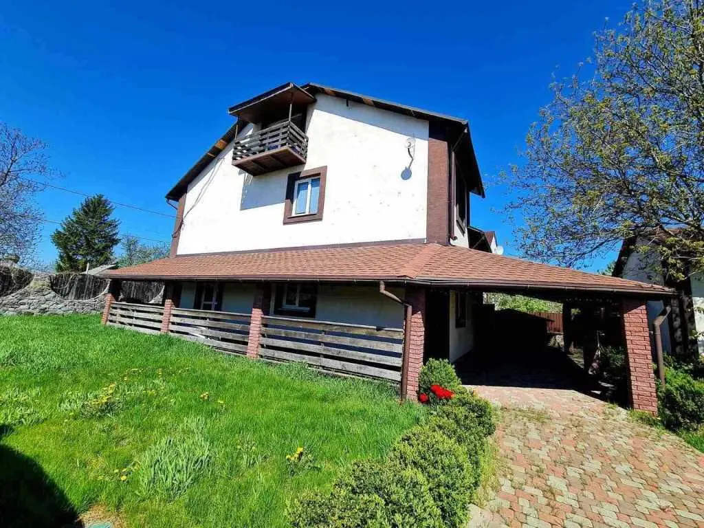 Добротний будинок в Рибцях!