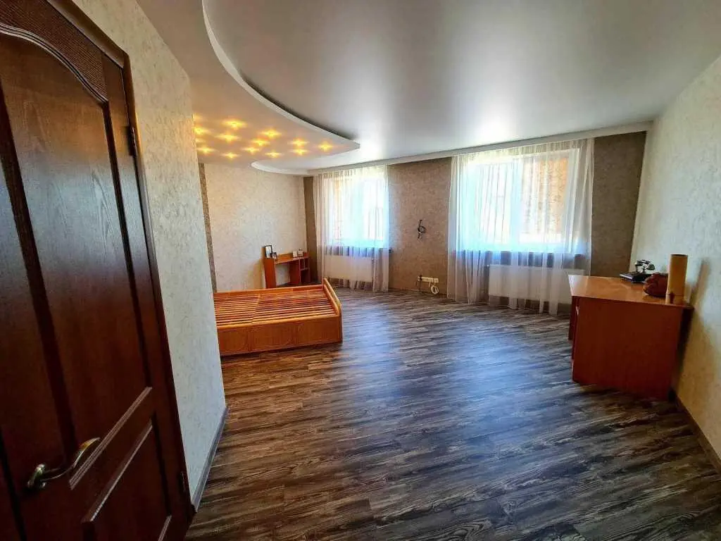 Добротний будинок в Рибцях!