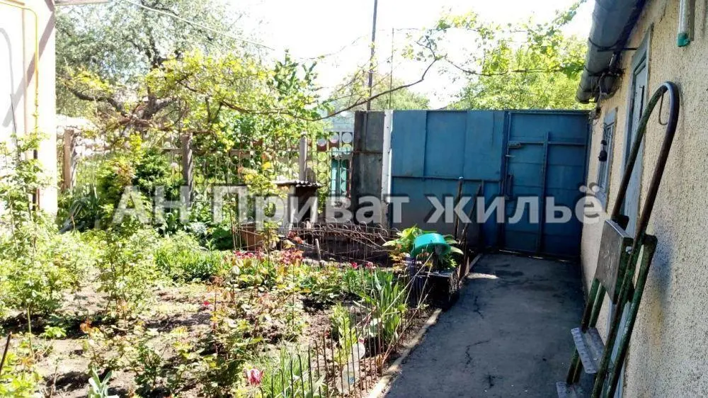 Добротний будинок у Яківцях