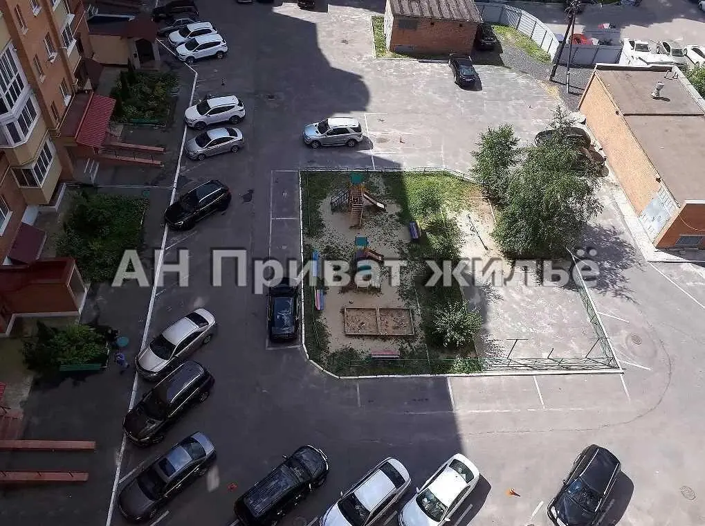 Шикарна дворівнева квартира в центрі міста