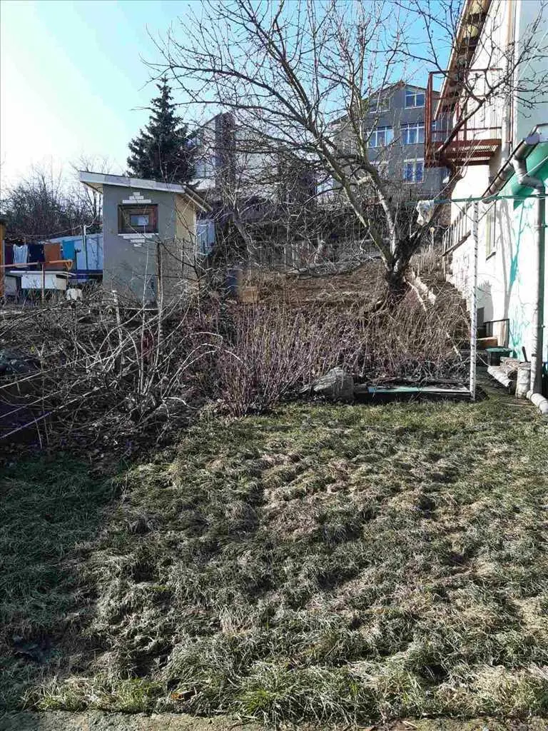 Двокімнатна квартира в приватному сектор в районі Подолу.