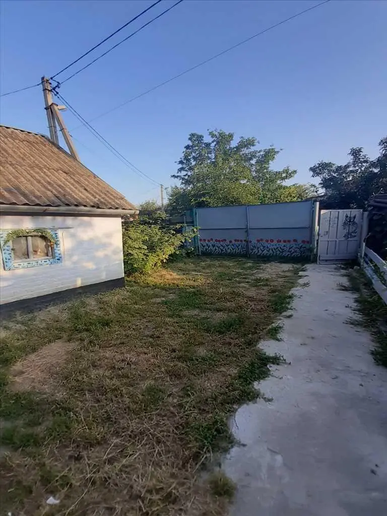 Частина будинку з окремим двором у мікрорайоні Половки