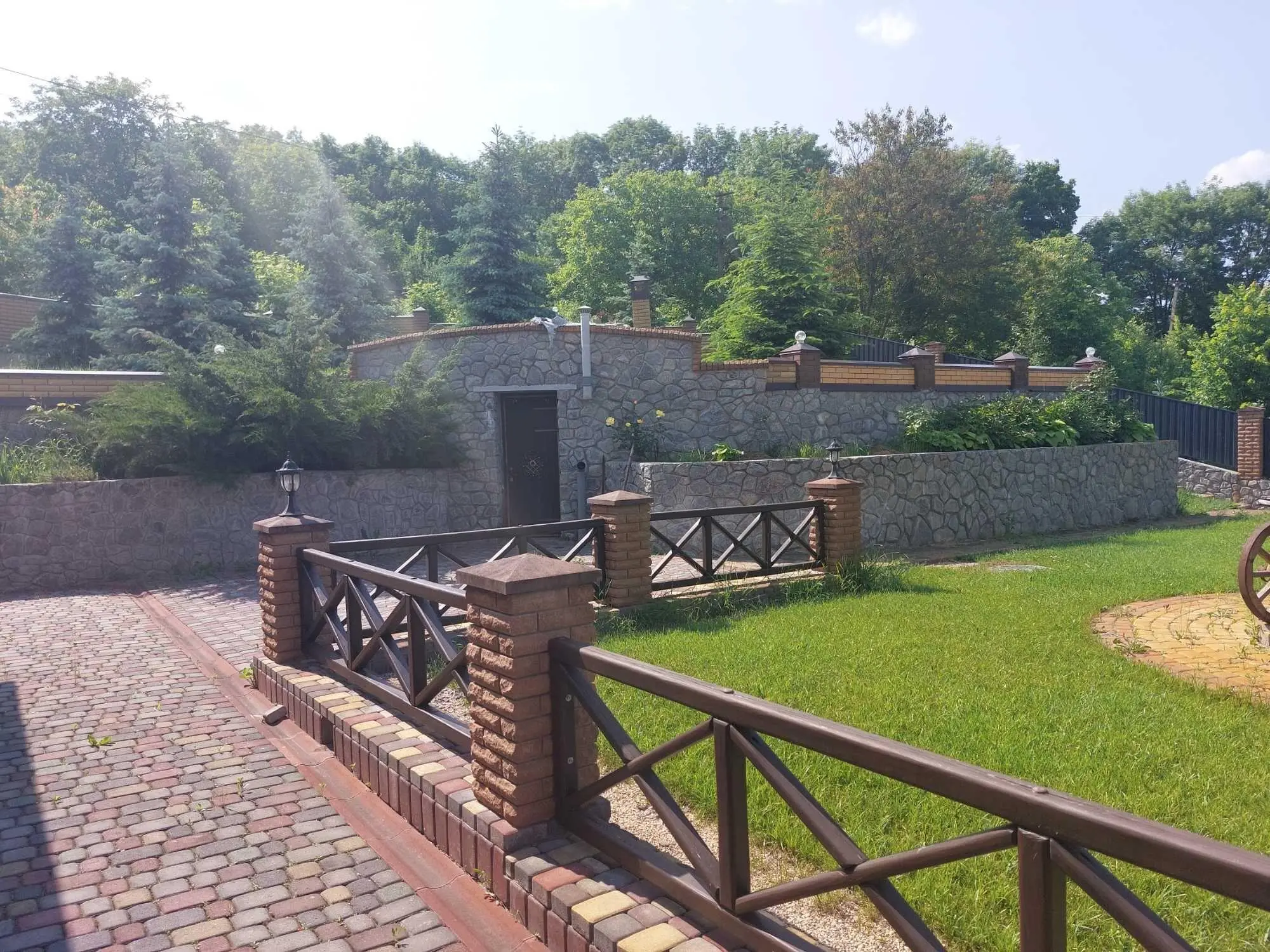 Чудова усадьба в Петрівці