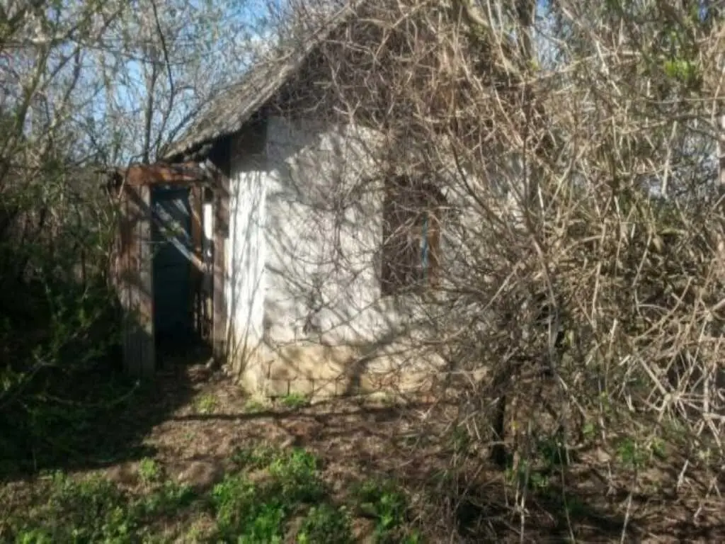 Продам участок в Петровке