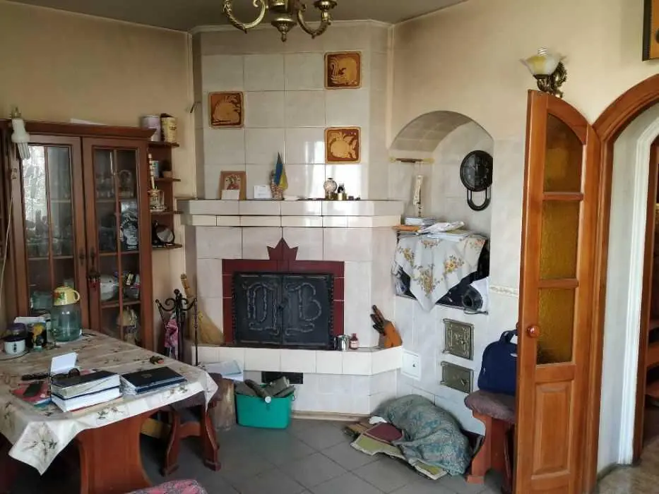  Продається чудовий сонячний 2-поверховий будинок в районі Південного вокзалу!