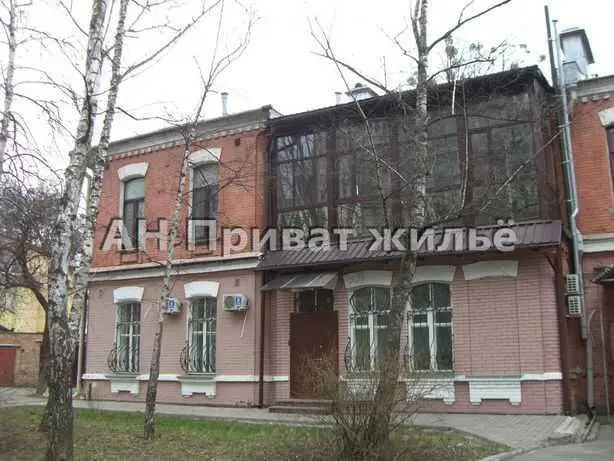 Центр, квартира в 2 хвилинах від Корпусного парку