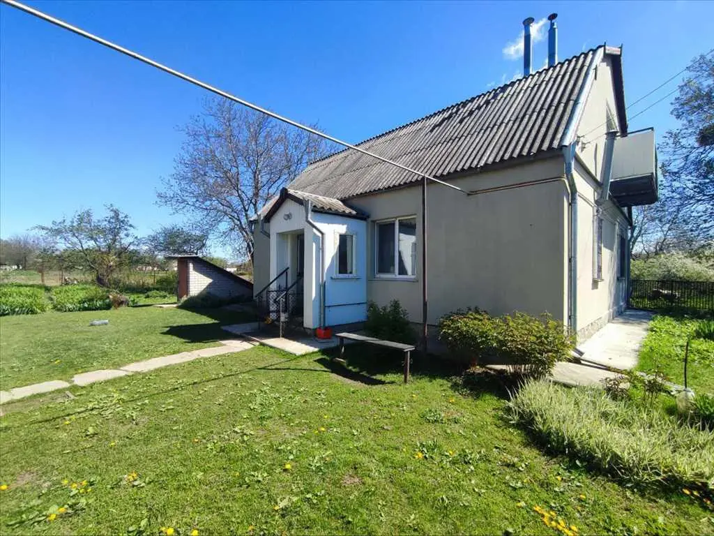 4 кімнати, цегляний будинок, передмістя Полтави!