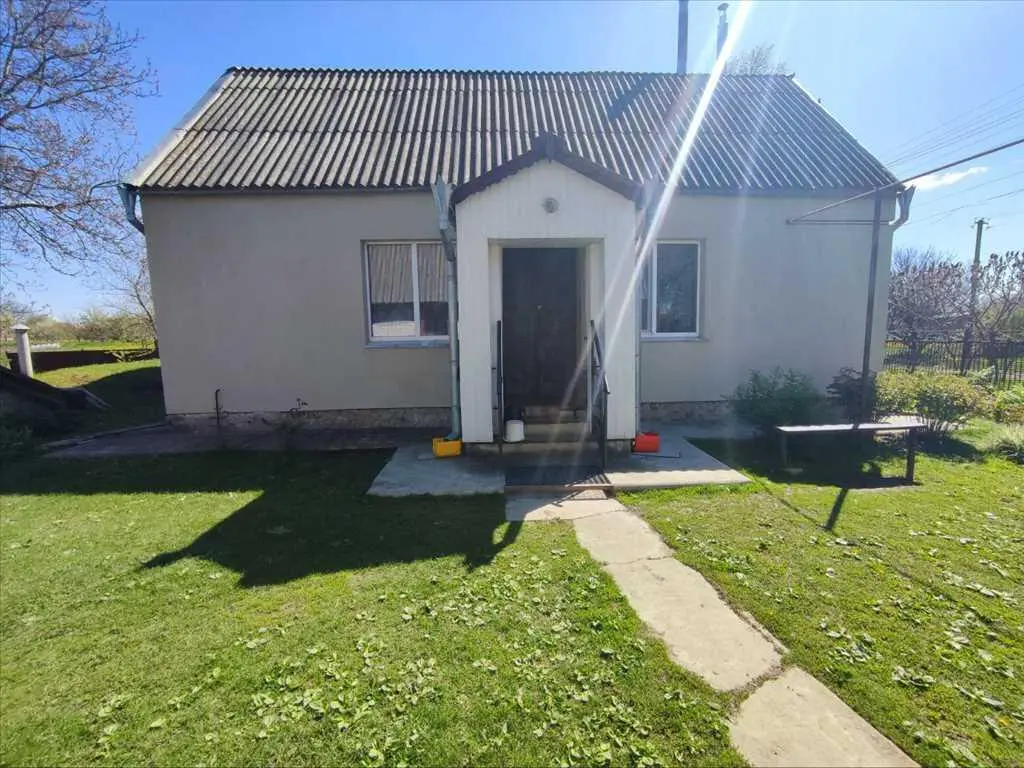 4 кімнати, цегляний будинок, передмістя Полтави!