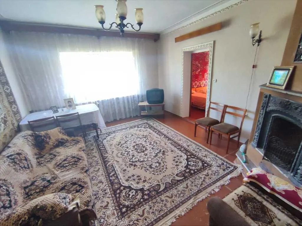 4 кімнати, цегляний будинок, передмістя Полтави!