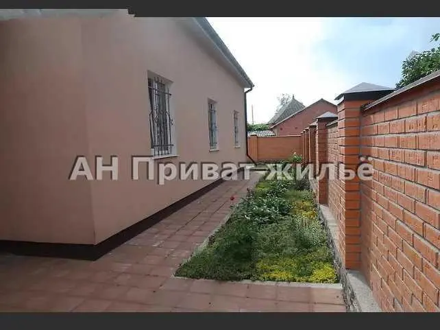 Добротний будинок у Рибцях для великої родини.