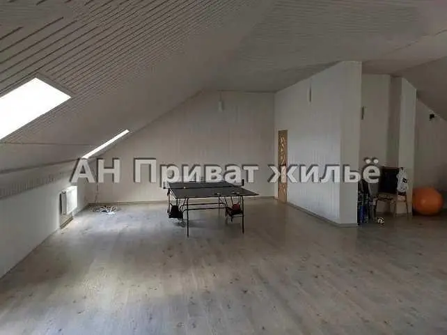 Добротний будинок у Рибцях для великої родини.