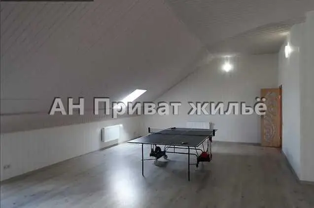 Добротний будинок у Рибцях для великої родини.