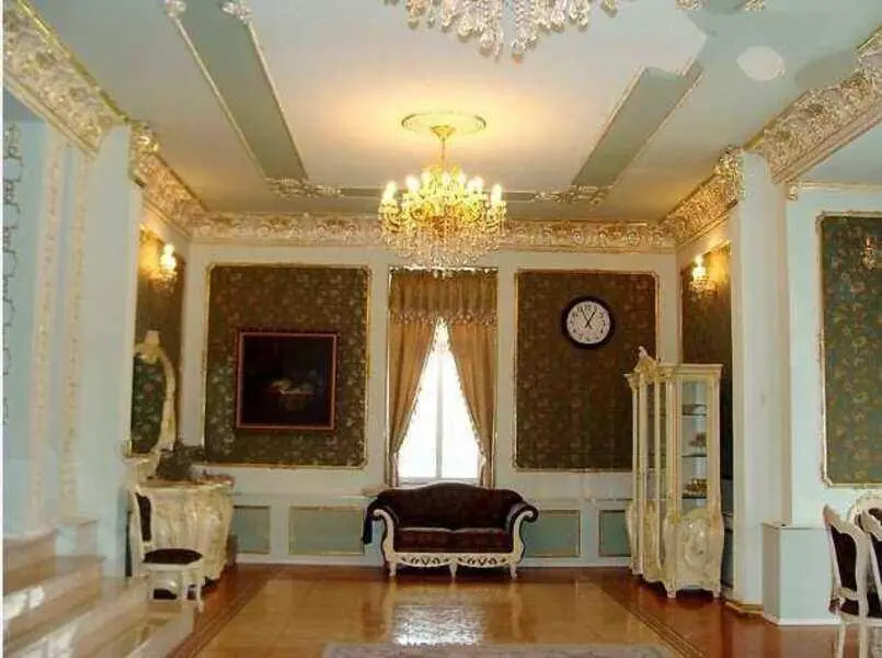 Будинок, який краще бачити наживо! 