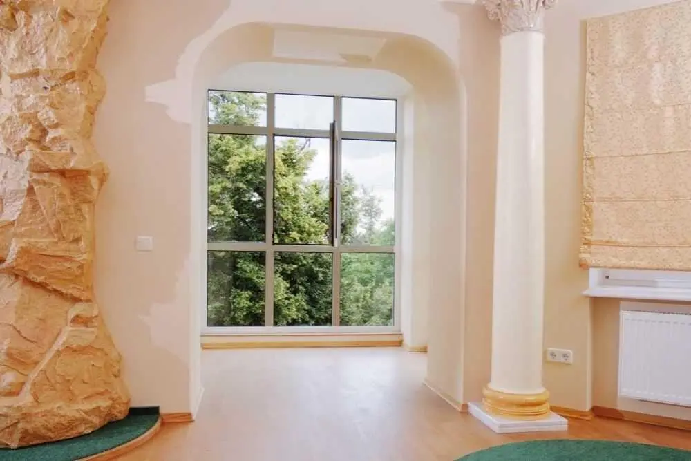 Велика квартира в тихому центрі