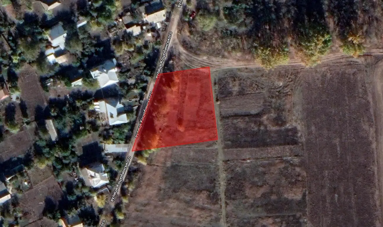 Велика ділянка в межах міста!